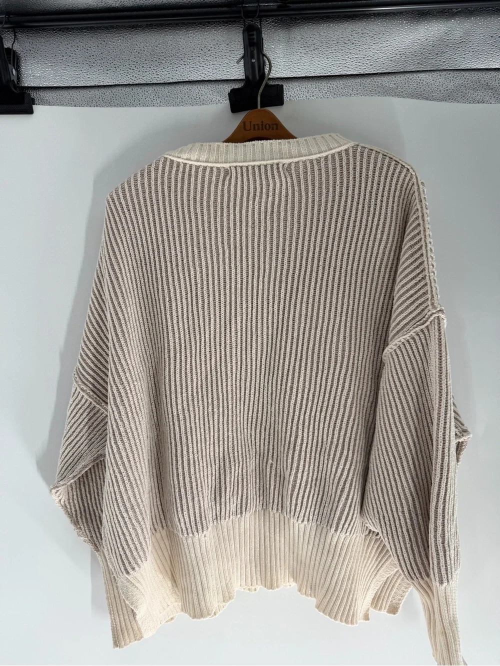Altar'd State Two-Tone Ribbed Crewneck Sweater - Beige & Cream